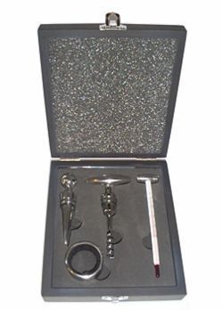 Kit vinho com 4 peças em estojo de madeira cód. 4426